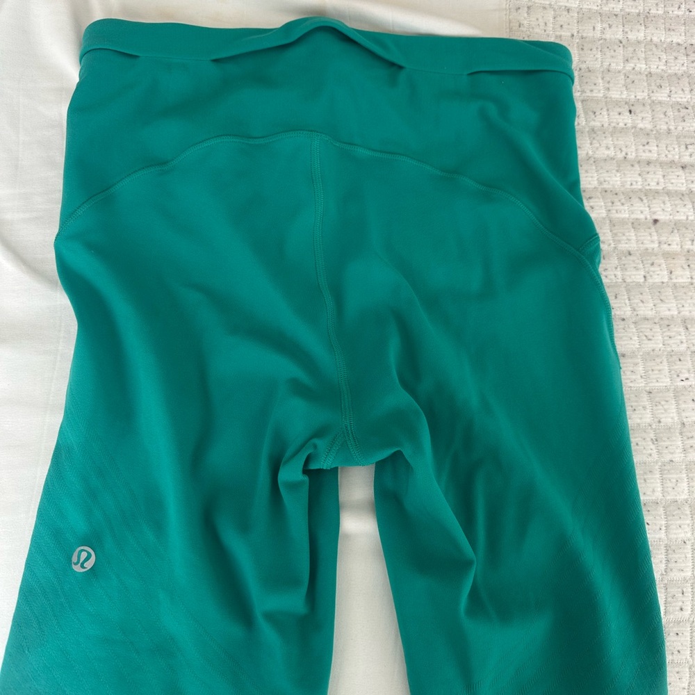 lululemon athletica Aqua Women's Bike Shorts